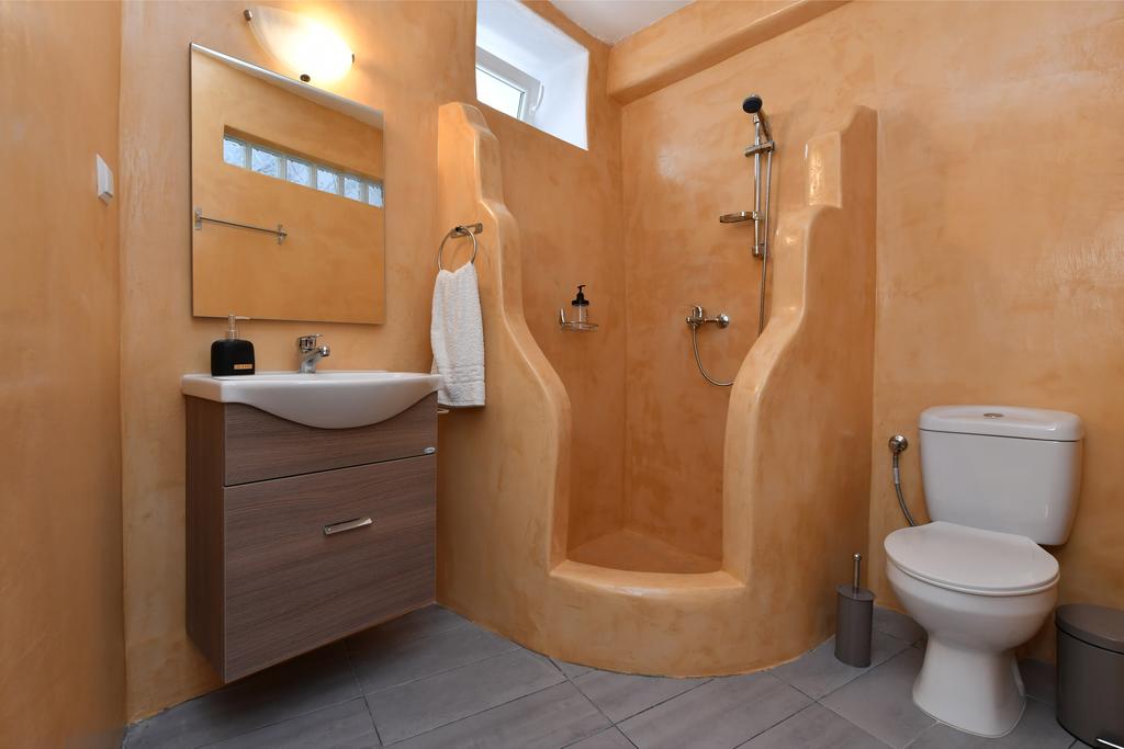 Villa Andriana Paros | Traditional Cycladic Apartments | Parikia Paros | https://villaandrianaparos.gr | +30.6909.885944