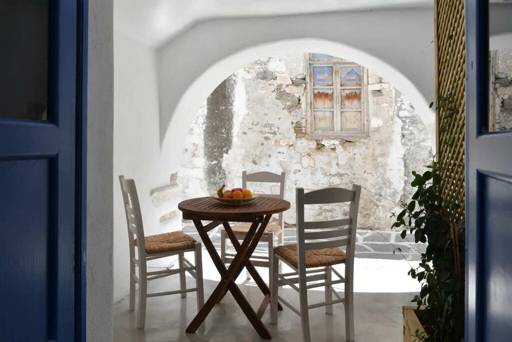 Villa Andriana Paros | Traditional Cycladic Apartments | Parikia Paros | https://villaandrianaparos.gr | +30.6909.885944