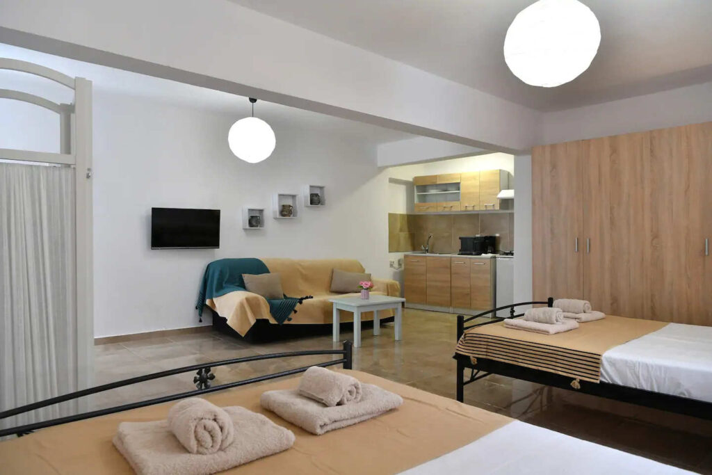 Villa Andriana Paros | Traditional Cycladic Apartments | Parikia Paros | https://villaandrianaparos.gr | +30.6909.885944